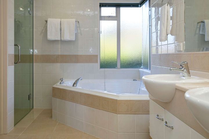 Spa bath
